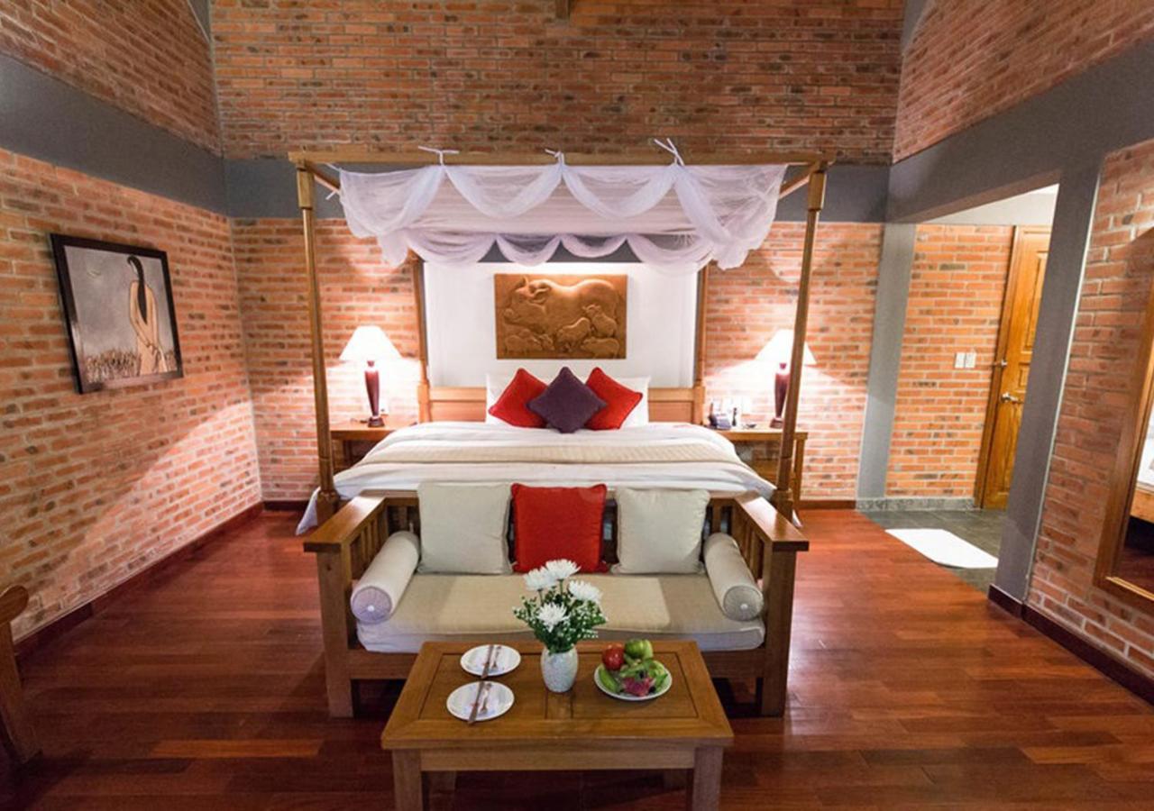 Pilgrimage Village Boutique Resort & Spa Hue Room photo