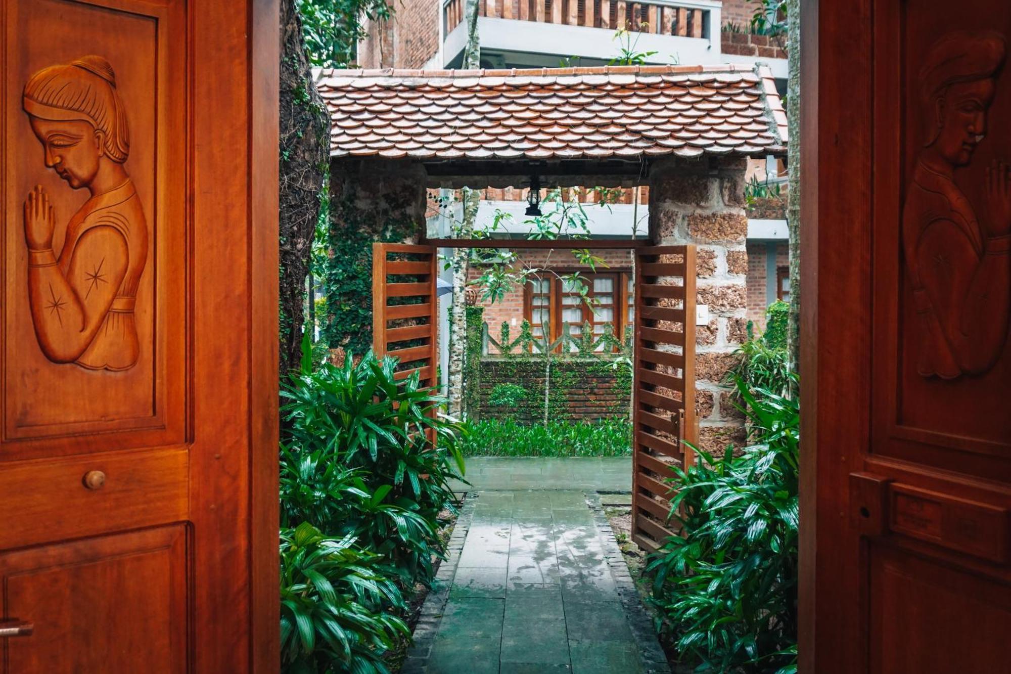 Pilgrimage Village Boutique Resort & Spa Hue Exterior photo